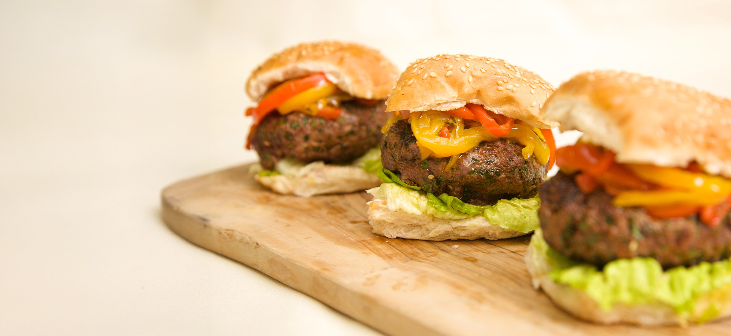Burger with sweet and sour pepper salsa Sophie Wright 2