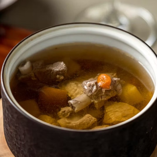 Stewed venison rib soup